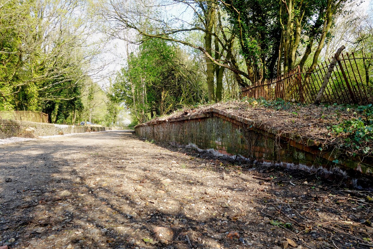 Photo of remains of Cole Green railway station